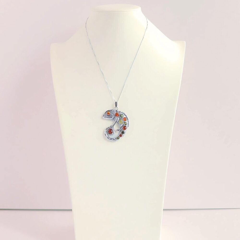 Baltic Amber Sterling Silver Chameleon Pendant Necklace - Picture 4 of 5